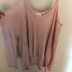 Open shoulder knit Deletta top